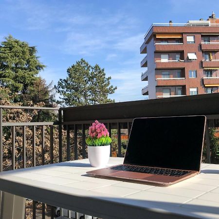 Confortevole Bilocale A Pochi Minuti Dal Centro Apartamento Milão Exterior foto