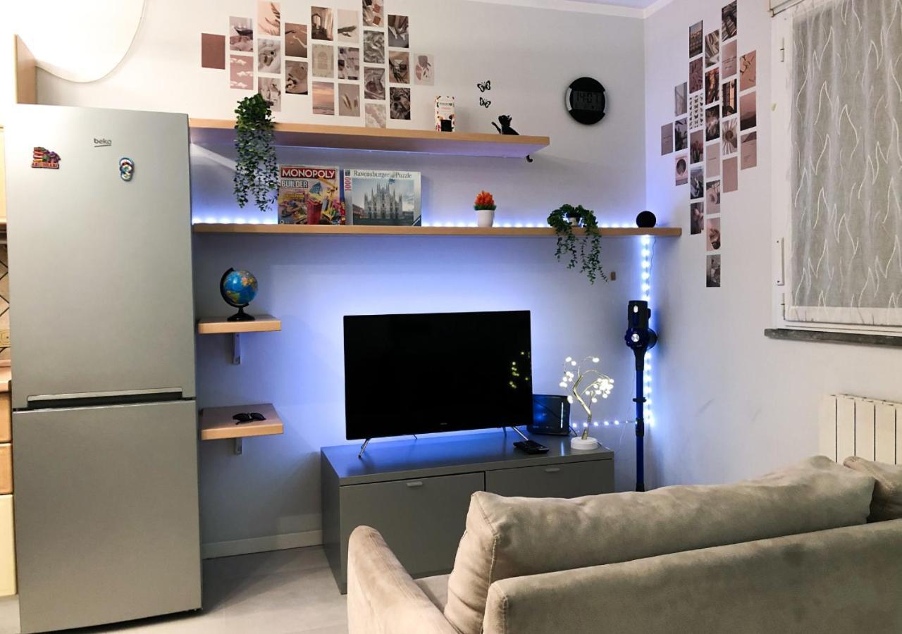 Confortevole Bilocale A Pochi Minuti Dal Centro Apartamento Milão Exterior foto