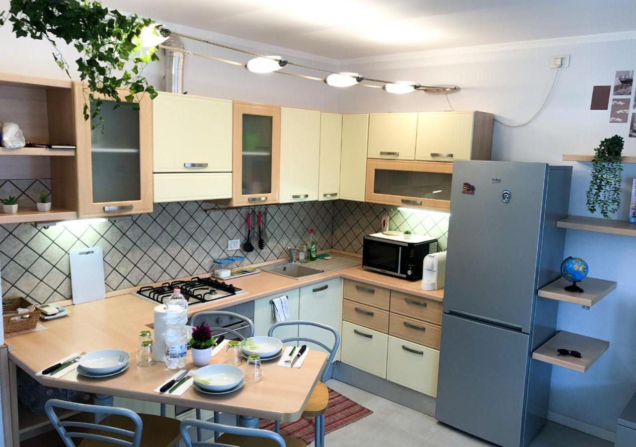 Confortevole Bilocale A Pochi Minuti Dal Centro Apartamento Milão Exterior foto